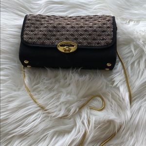 Vintage shoulder purse with gold strap